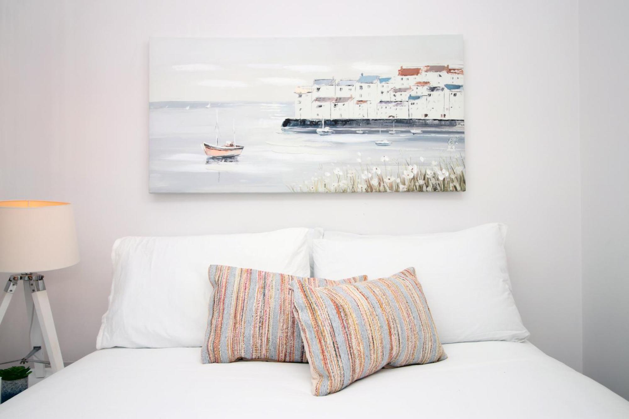 Coastal Penarth Dream! Close To Cardiff Superb Location Near Bars And Restaurants! Dog Friendly And Welcome Breakfast Pack! 외부 사진